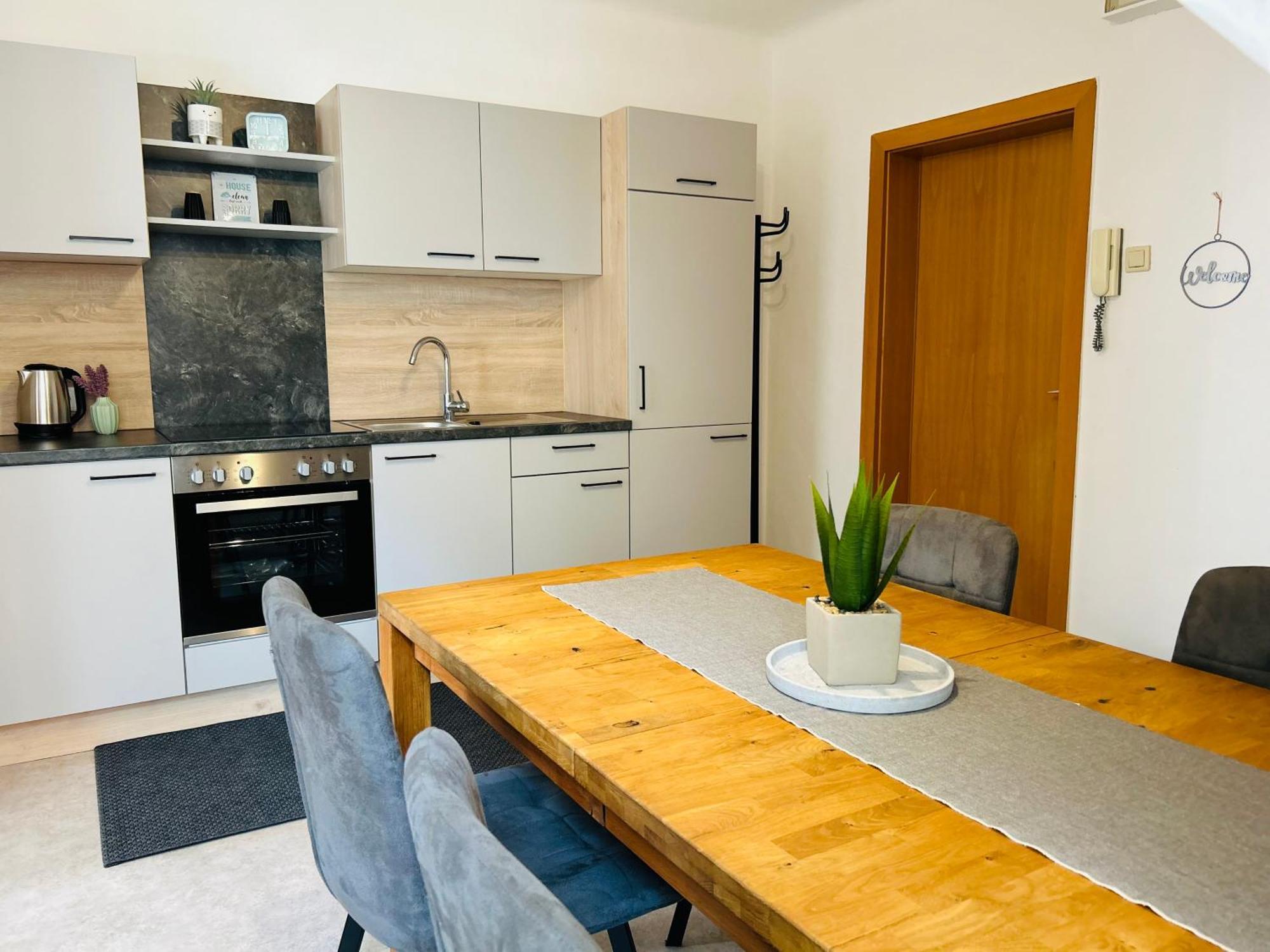 Apartment Gutenberg - Self-Check-In - Naehe Redbull Ring Knittelfeld Exteriör bild