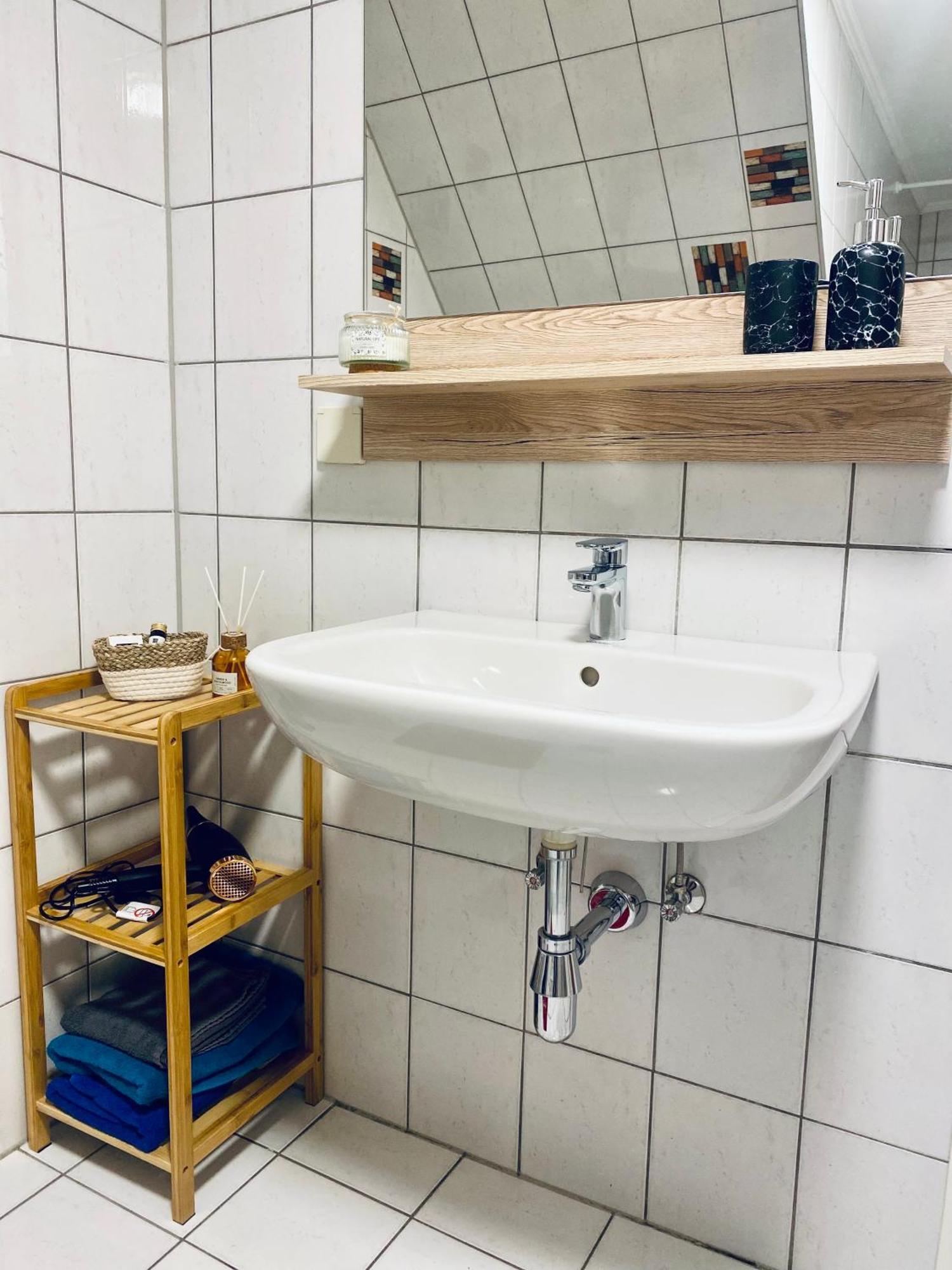 Apartment Gutenberg - Self-Check-In - Naehe Redbull Ring Knittelfeld Exteriör bild